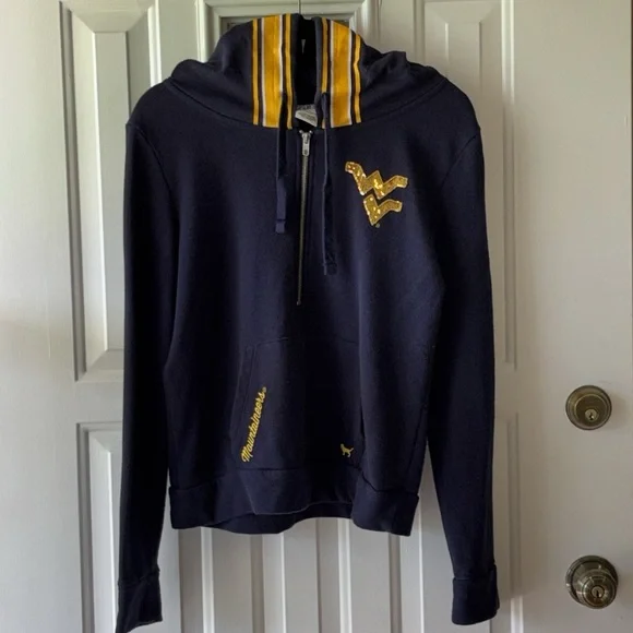 PINK Victoria's Secret Navy and Gold Women's Sweater FREE SHIPPING - Picture 2 of 10